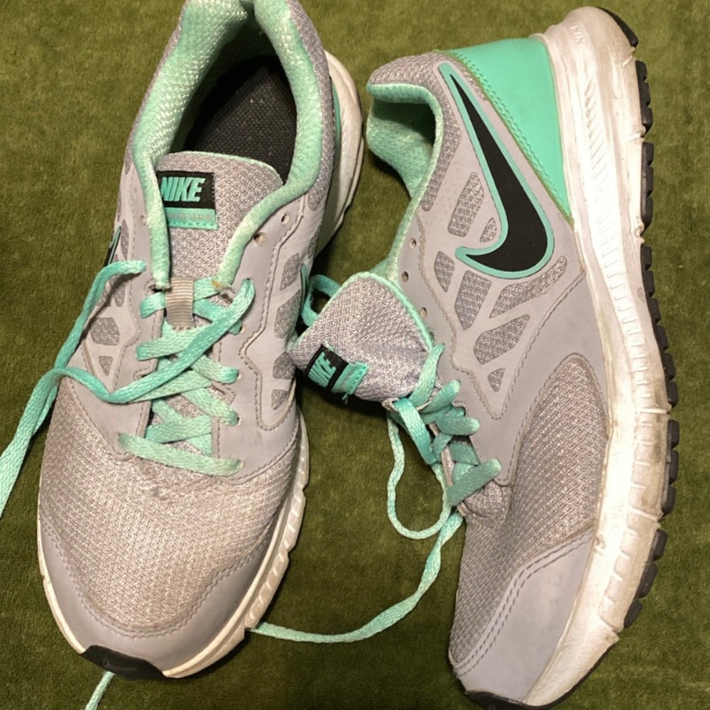 Nike shoes size 7.5